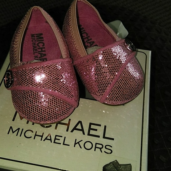 Michael kors baby shoes - Picture 3 of 8